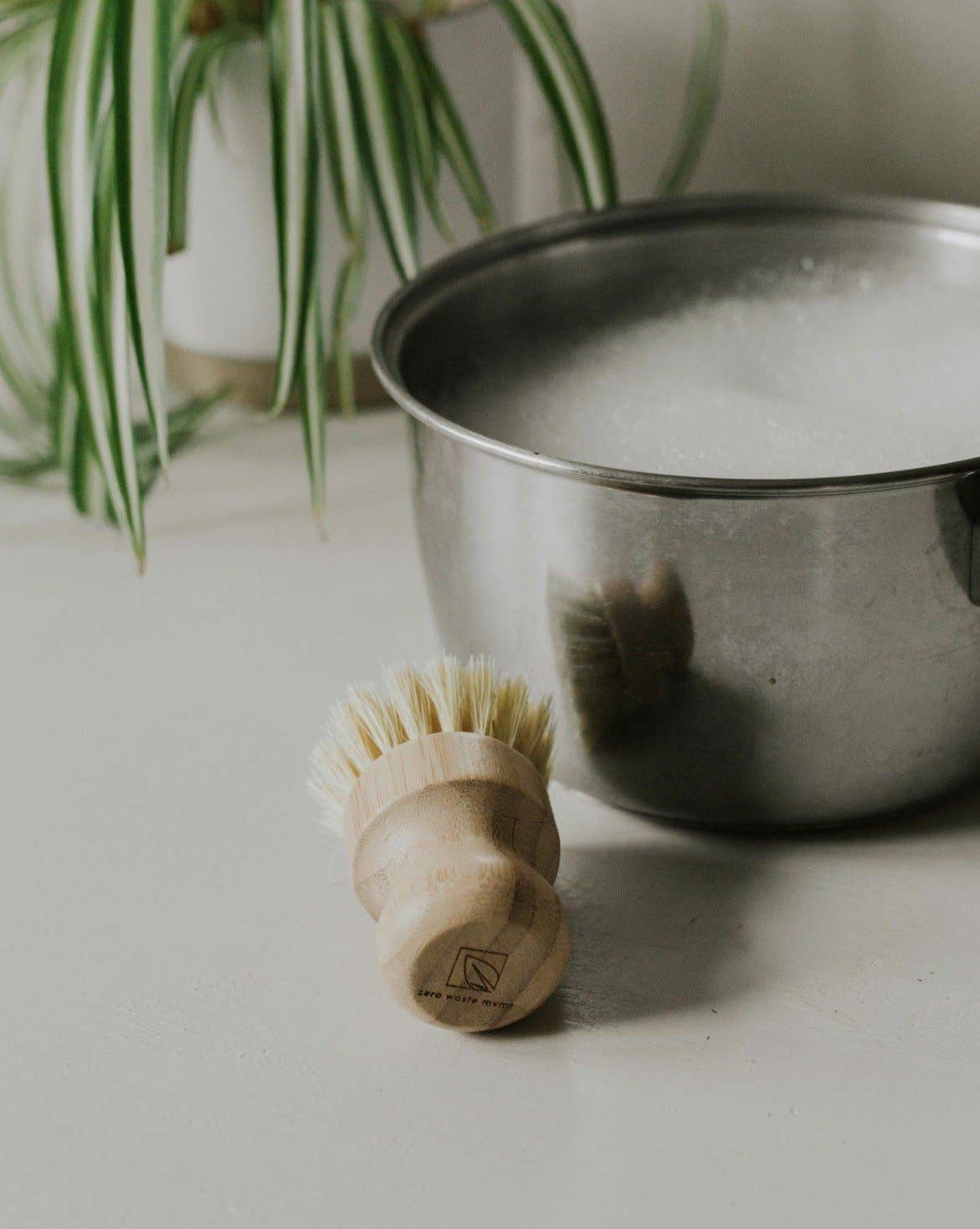 Zero Waste MVMT - Bamboo Pot Brush | Sisal Fibre Palm Dish Brush